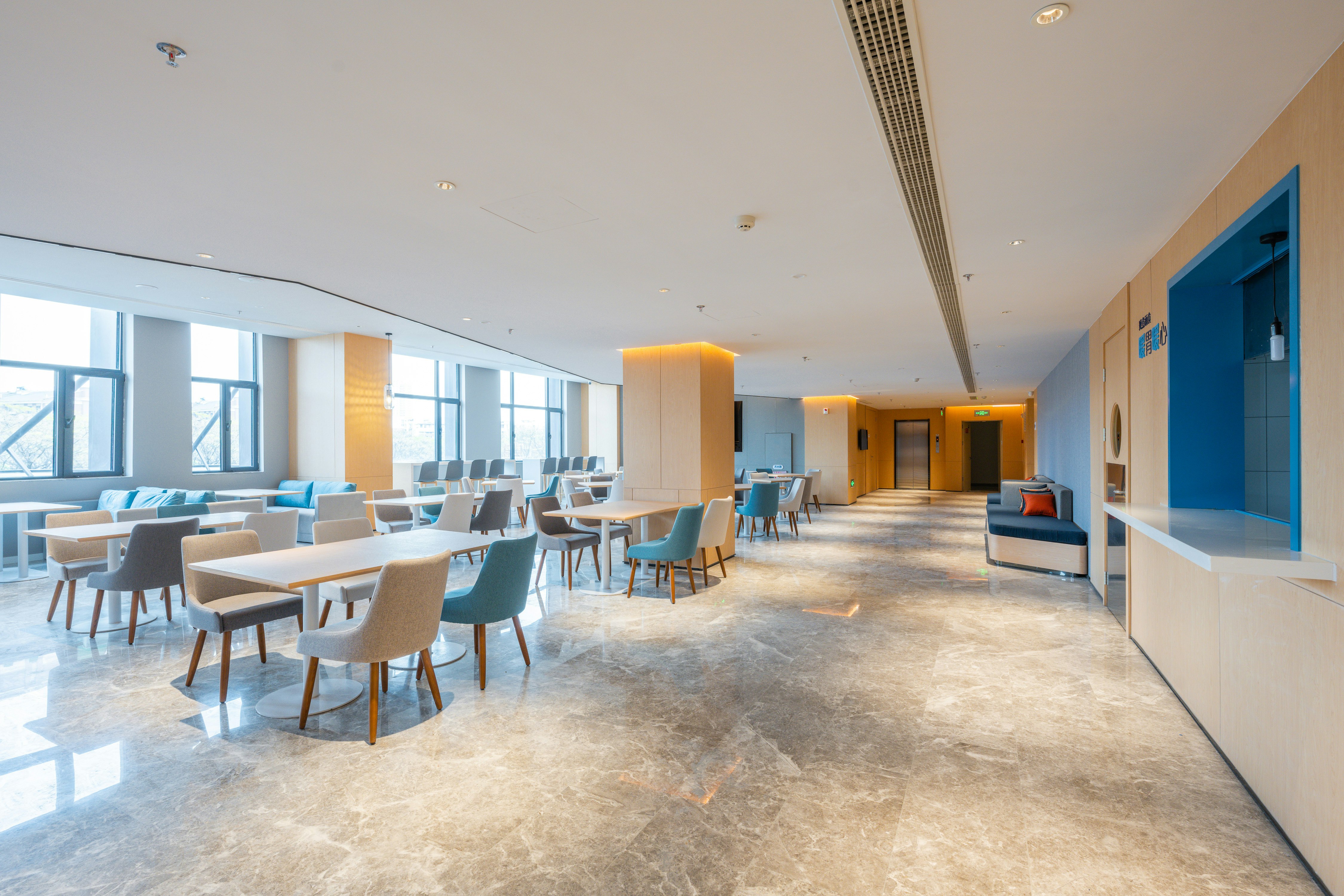Holiday Inn Express Xinji City Center an IHG Hotel 27/38