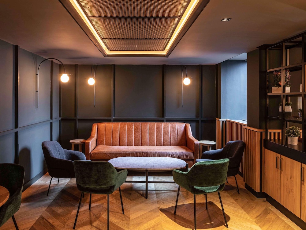 NOVOTEL BIRMINGHAM AIRPORT 43/66