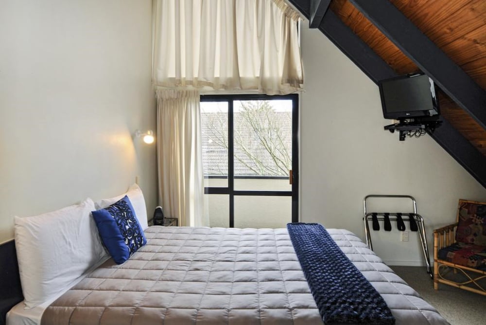 Wylie Court 13/64