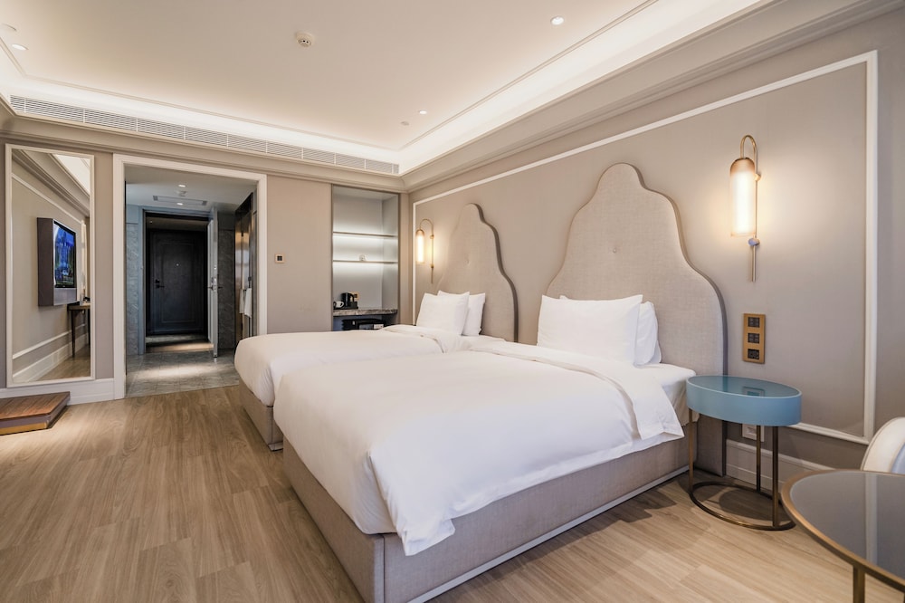 Mercure Hohhot Downtown 26/57