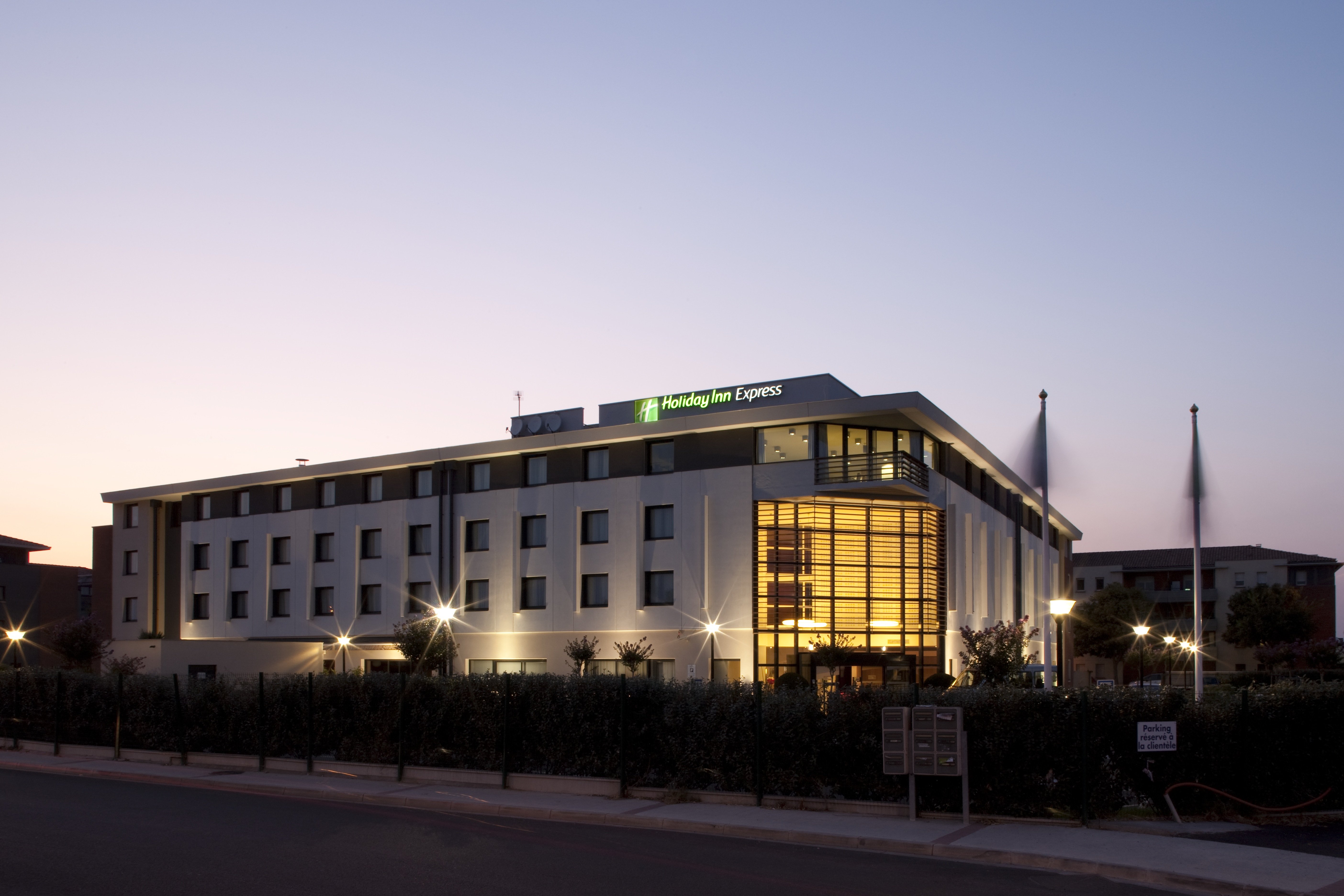HOLIDAY INN EXPRESS TOULOUSE AIRPORT 2/56