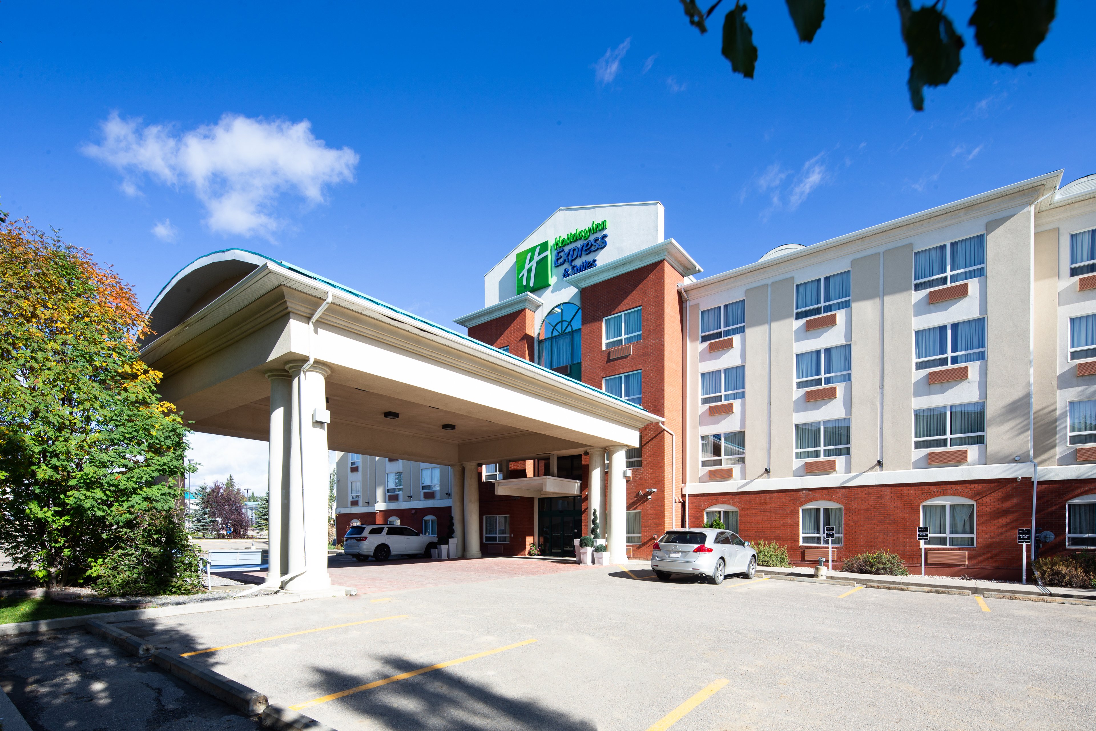 Holiday Inn Express Hotel Suites Edson 47/50