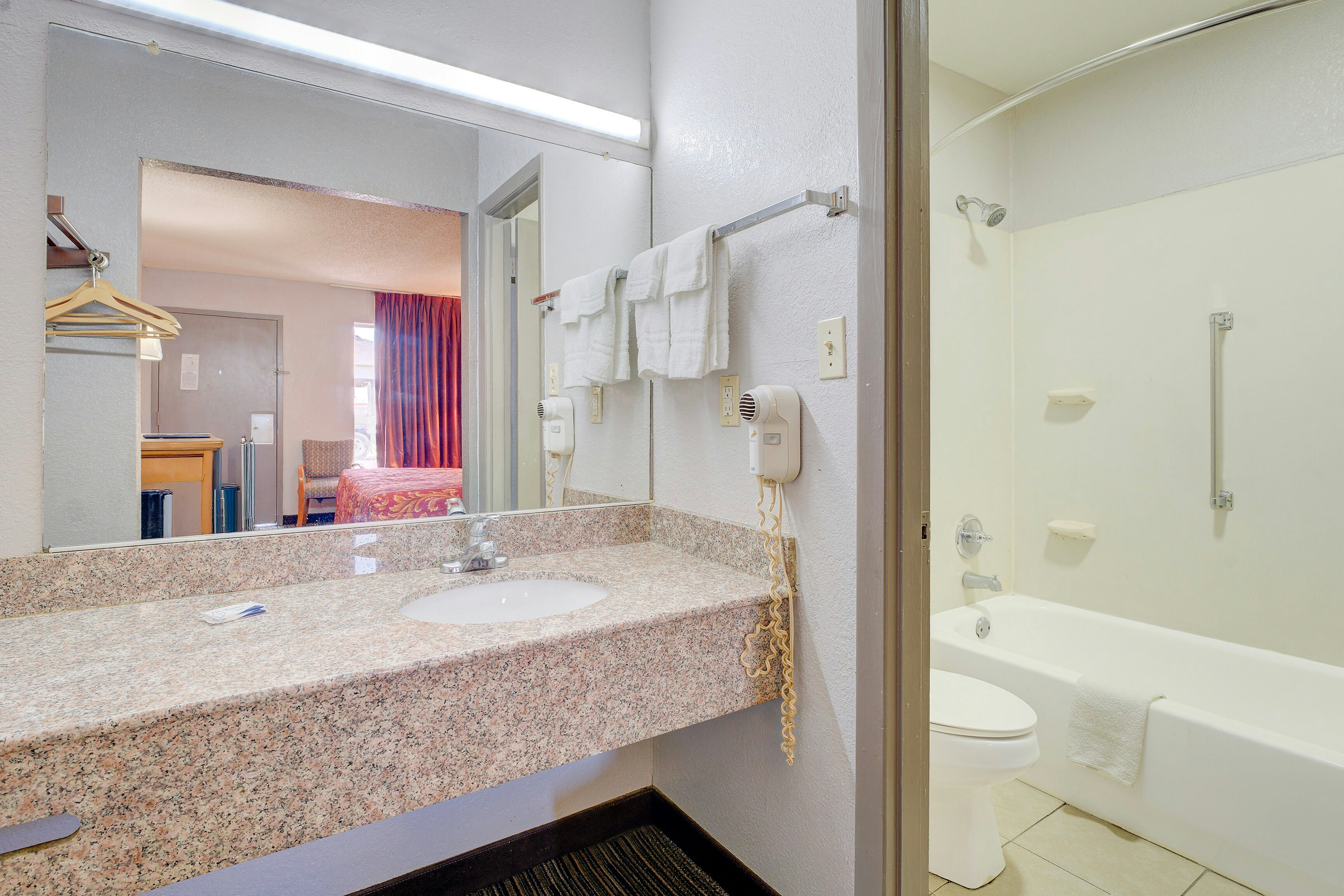 Travel Inn Lebanon Nashville Near I-40 50/61