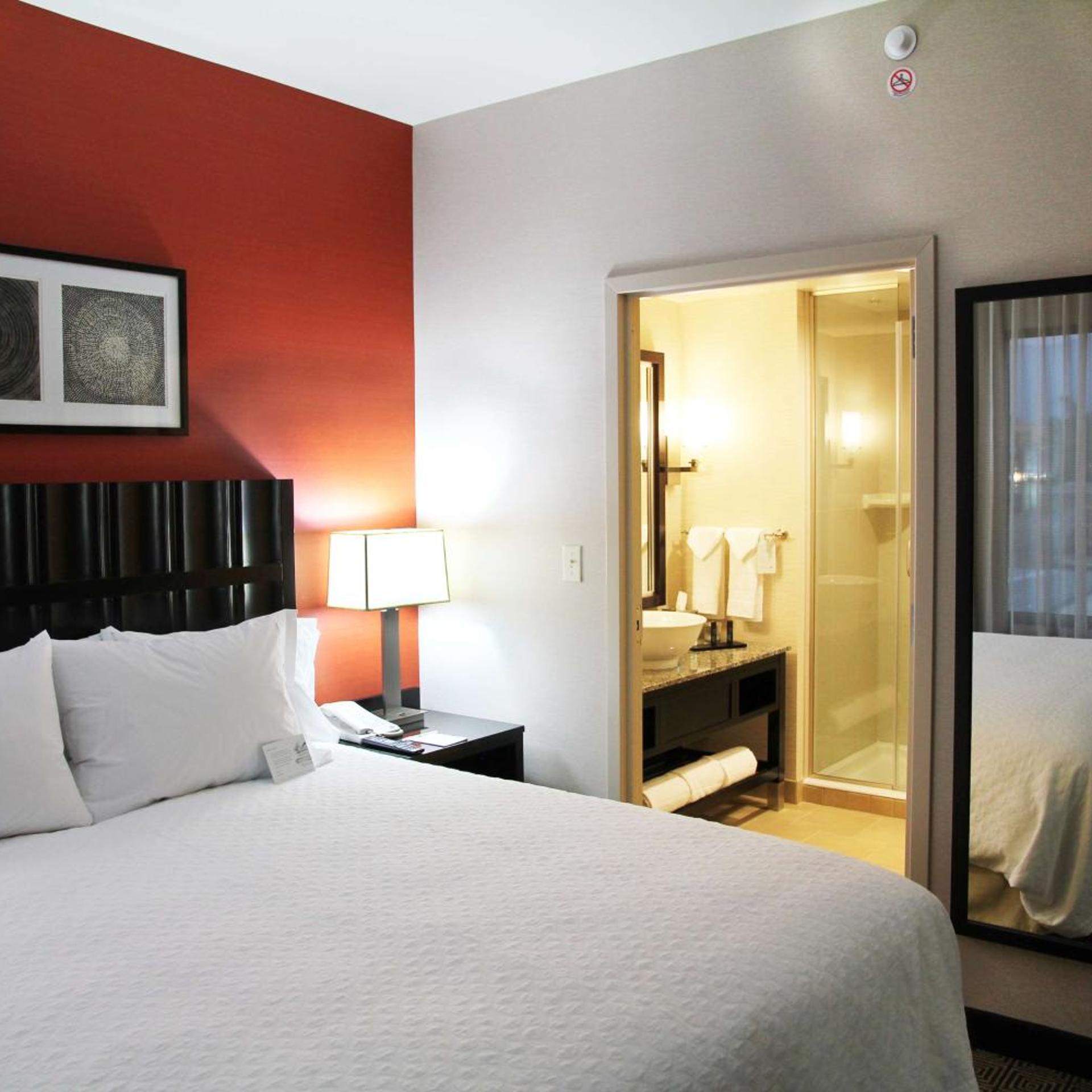 1 BEDROOM, SUITE, KING BED, ACCESSIBLE