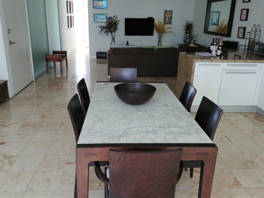 Magia Beachside Condo 35/47