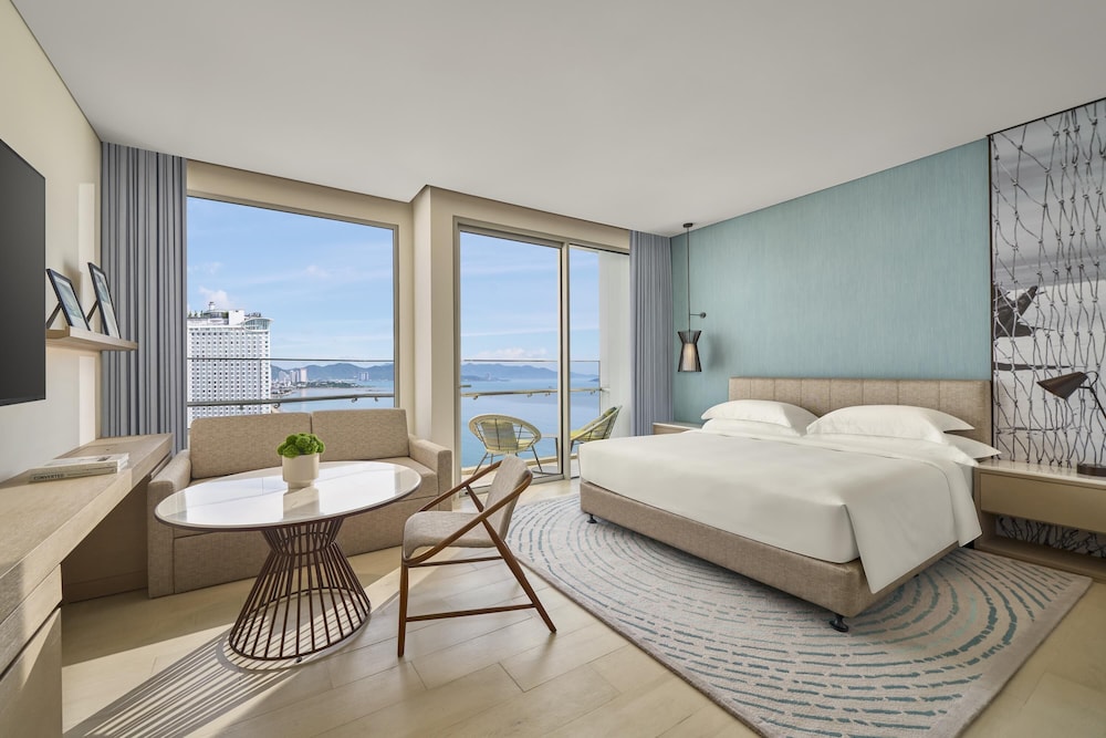 Hyatt Regency Nha Trang 11/50