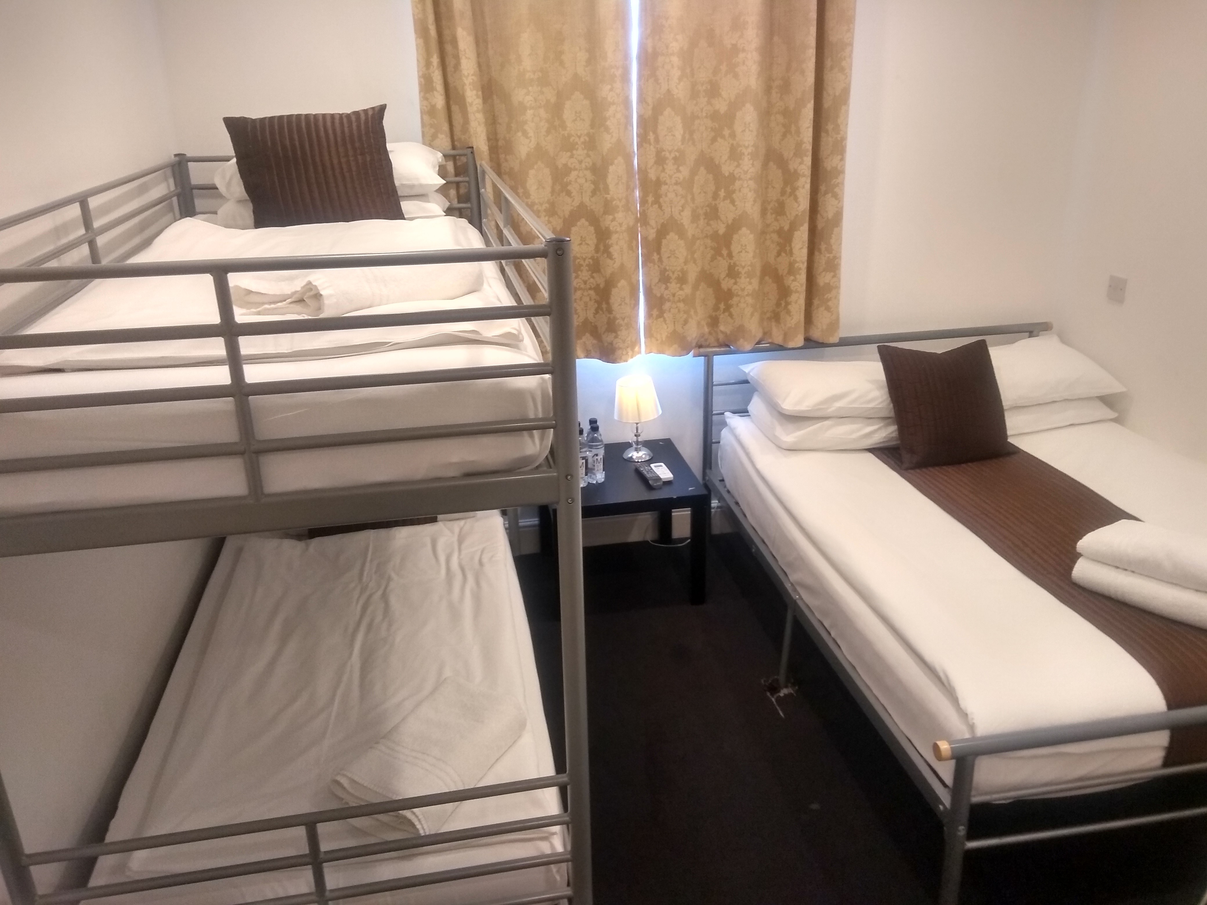 NOX HOTELS Hyde Park 12/52