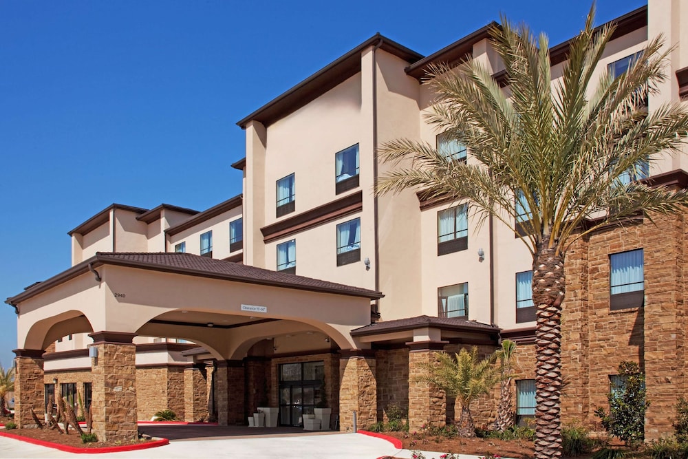 Wyndham Lake Charles 1/49