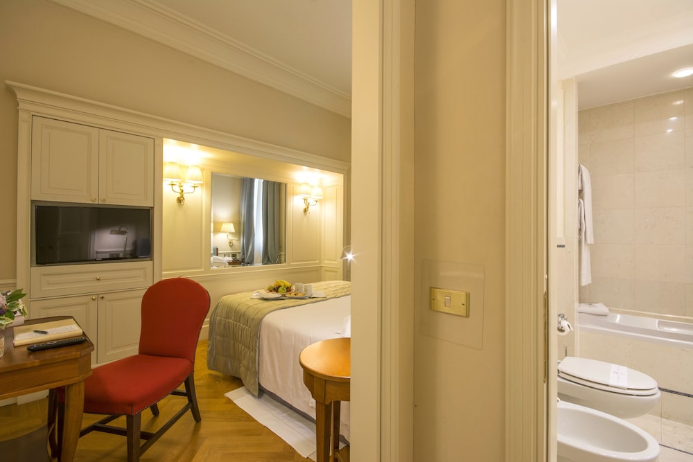 Hotel Corona d Oro 1890 6/43