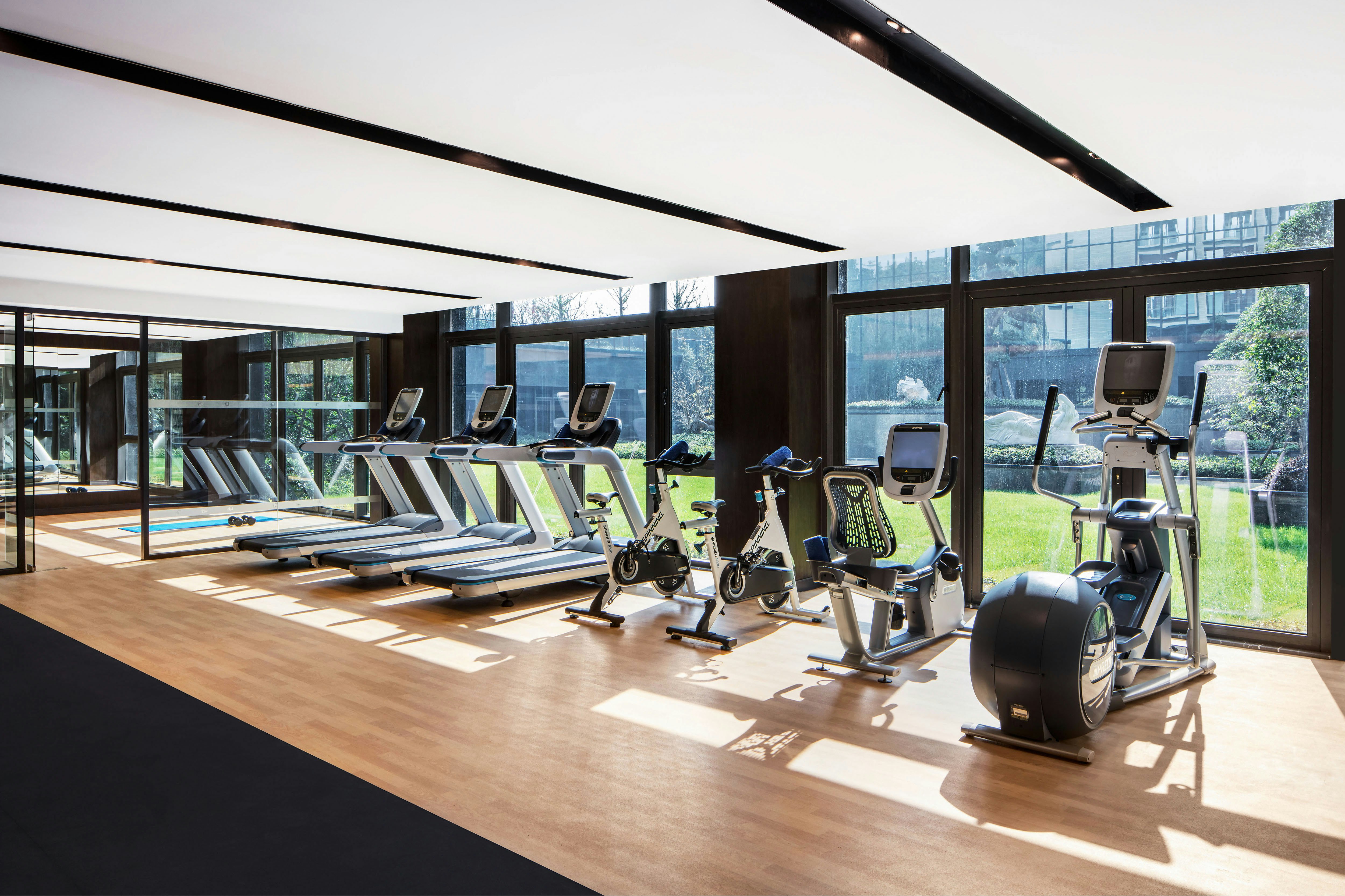 Hilton Ningbo Dongqian Lake Resort 12/41