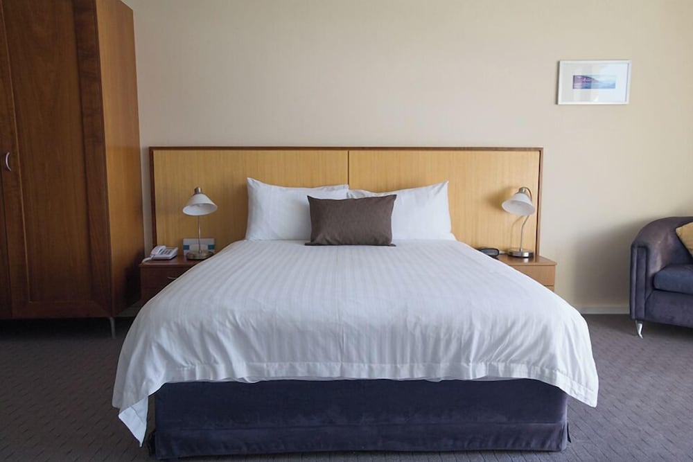 DELUXE, SEA VIEW