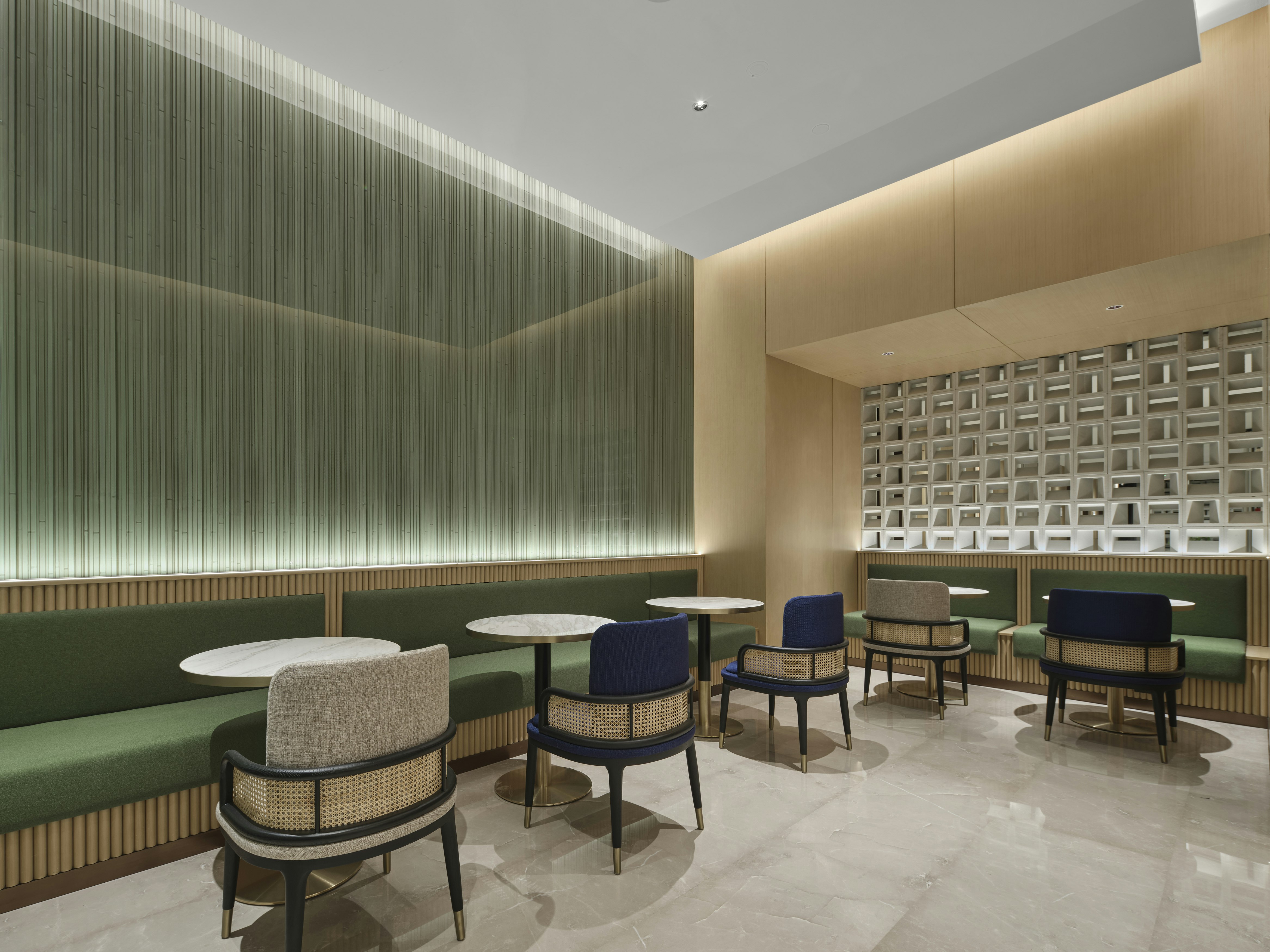 Hilton Garden Inn Chengdu Tianfu Panda Tower 30/39
