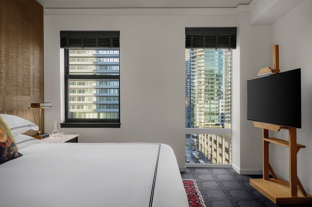 ROOM, KING BED, CITY VIEW, ACCESSIBLE