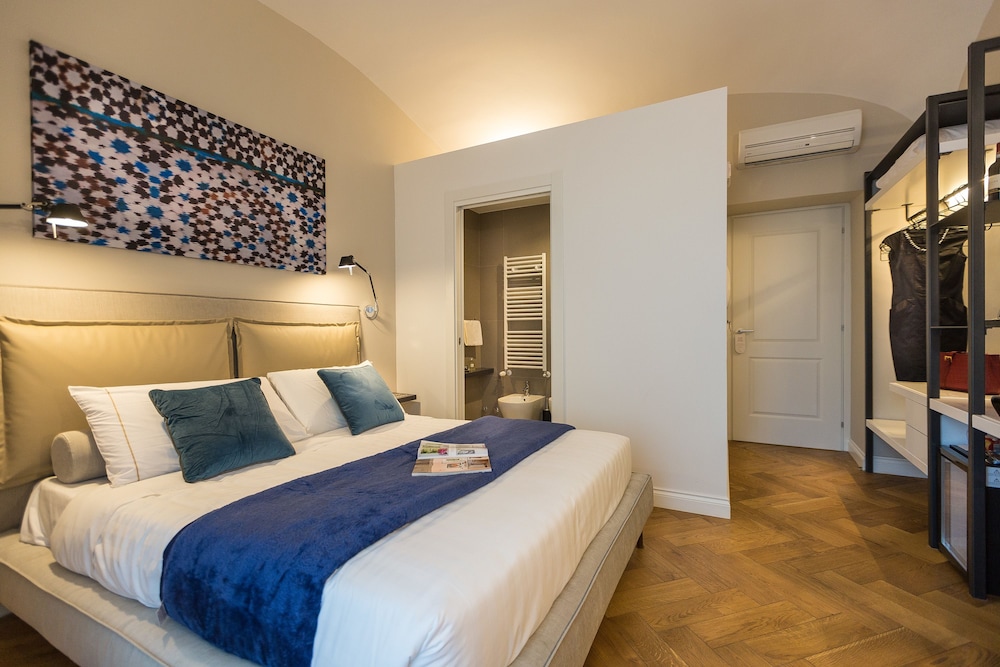 Palazzo Baj Guest House In Trastevere 8/50