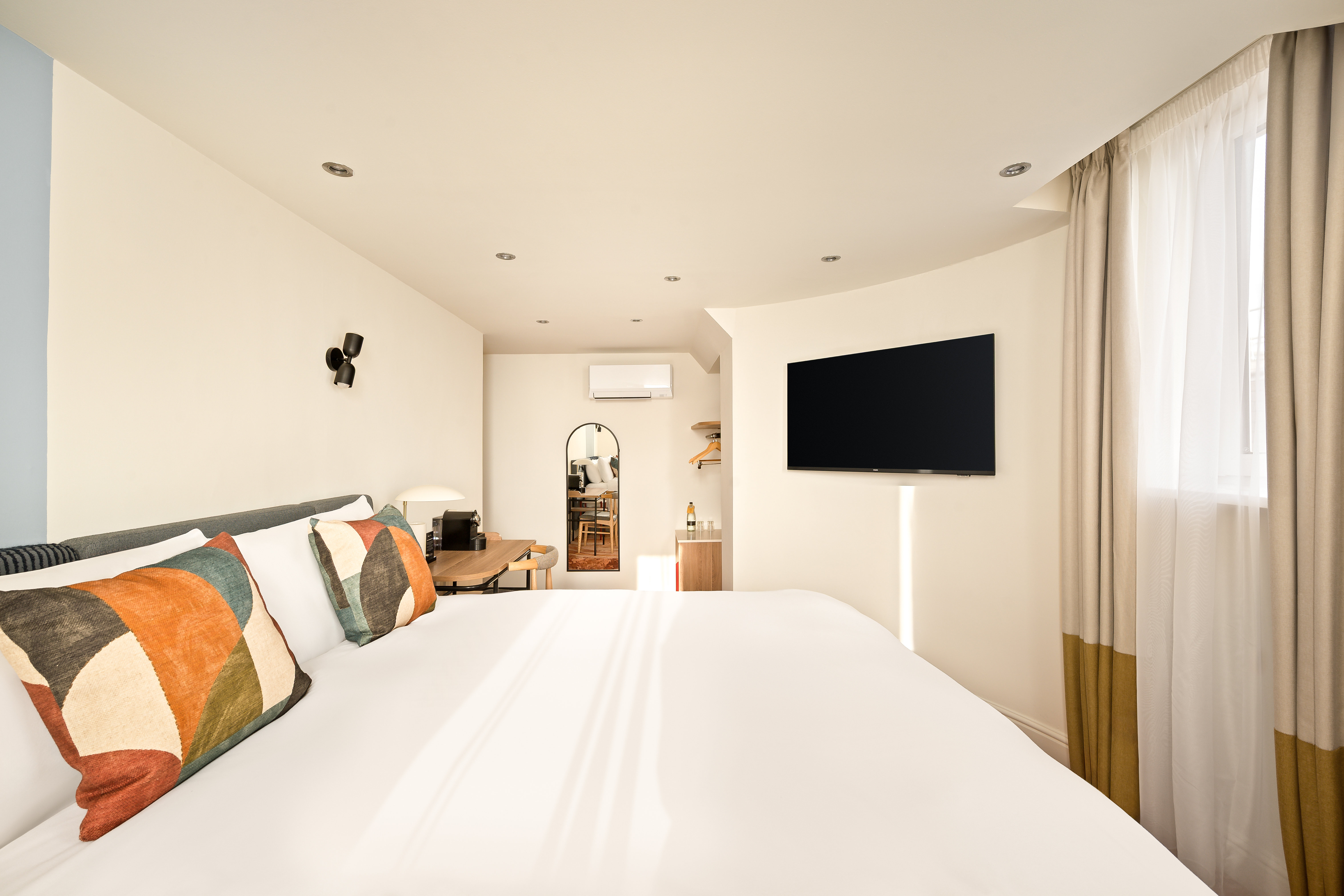 London Bloomsbury Square Hotel 33/71