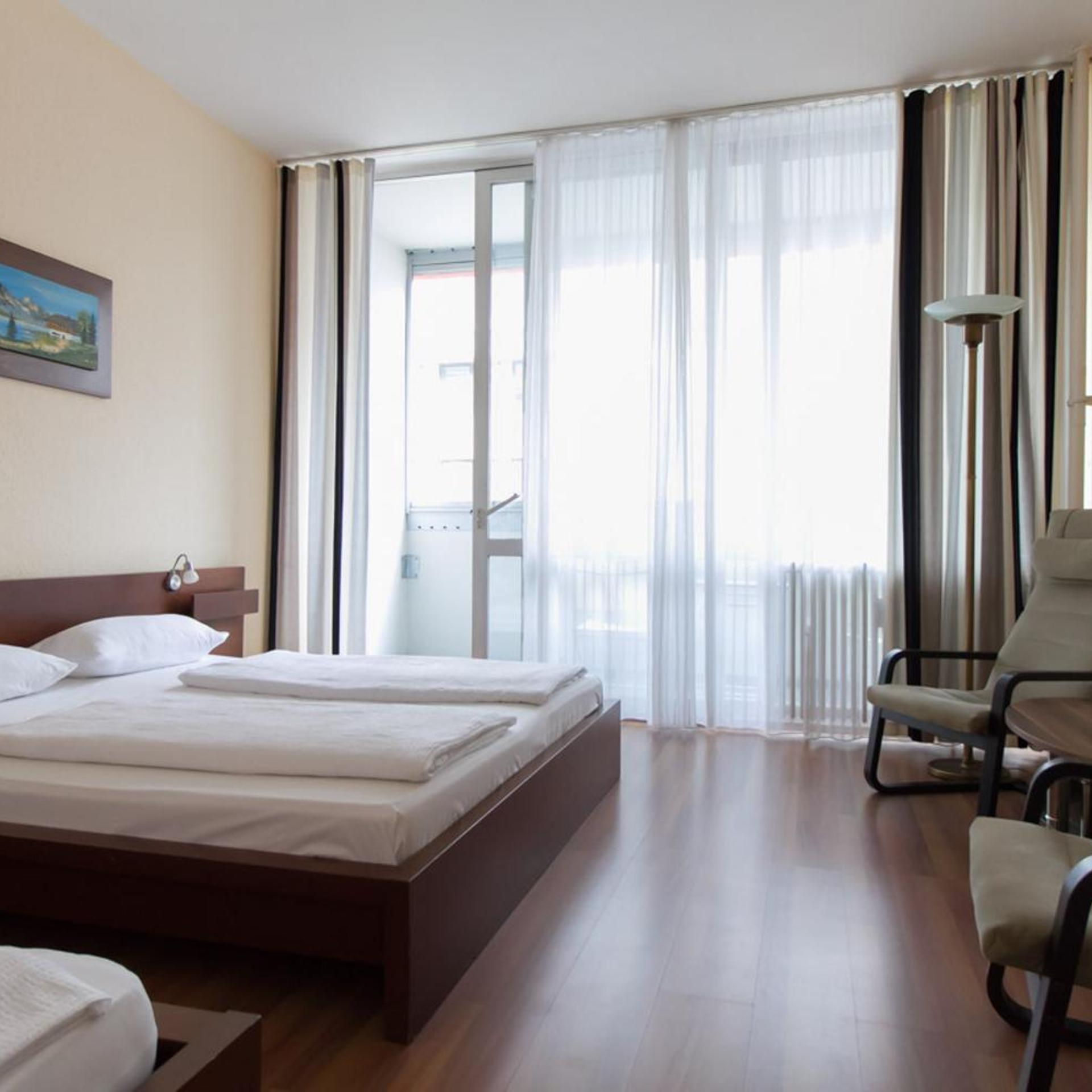 3 Rooms, Apartment