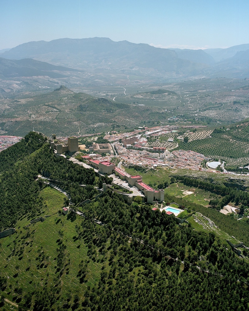 Parador De Jaen 34/50