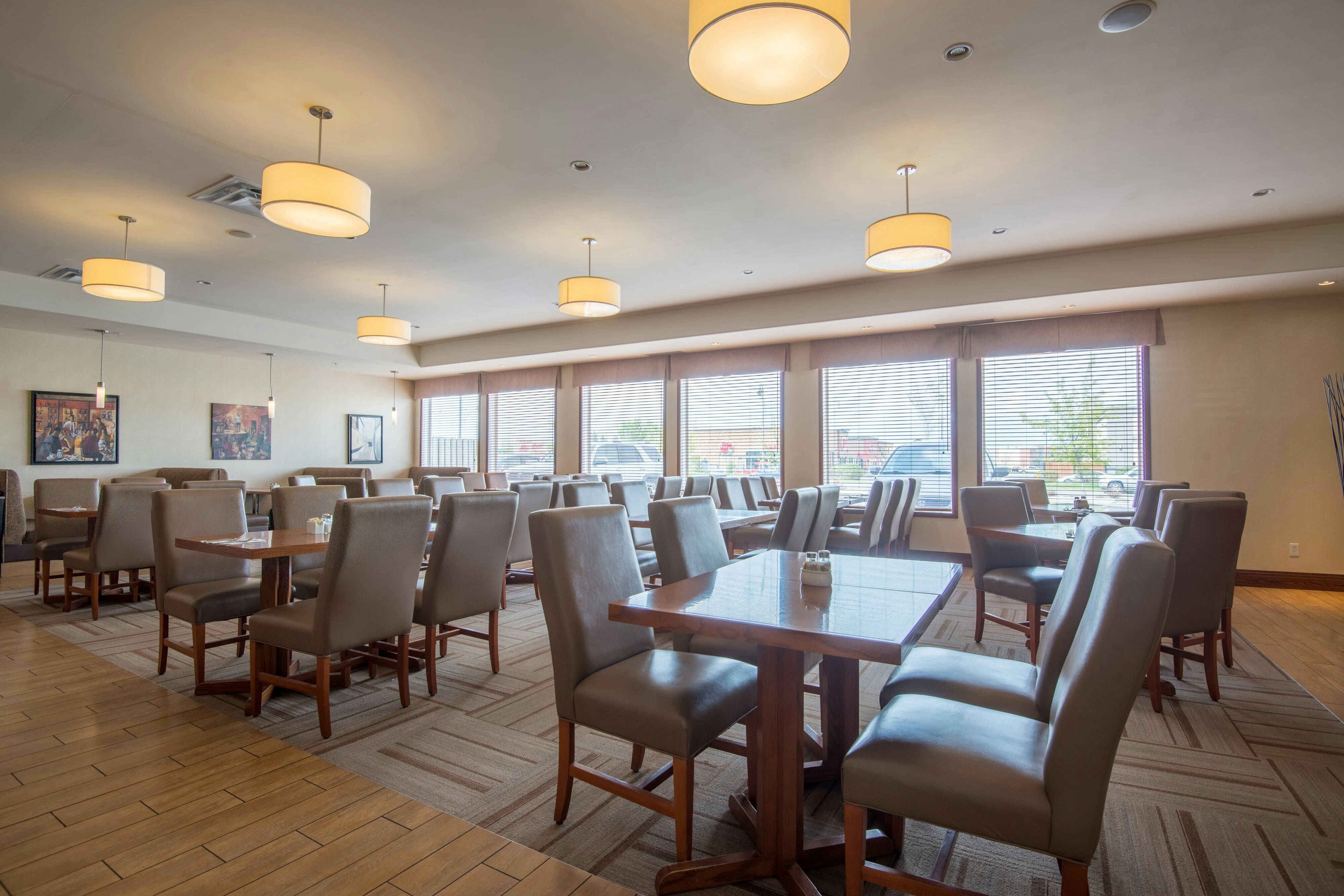 Four Points by Sheraton Saskatoon 6/11