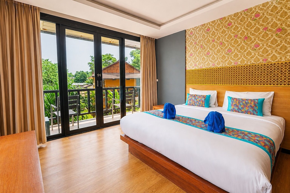 Phi Phi Long Beach Resort & Villa 16/50