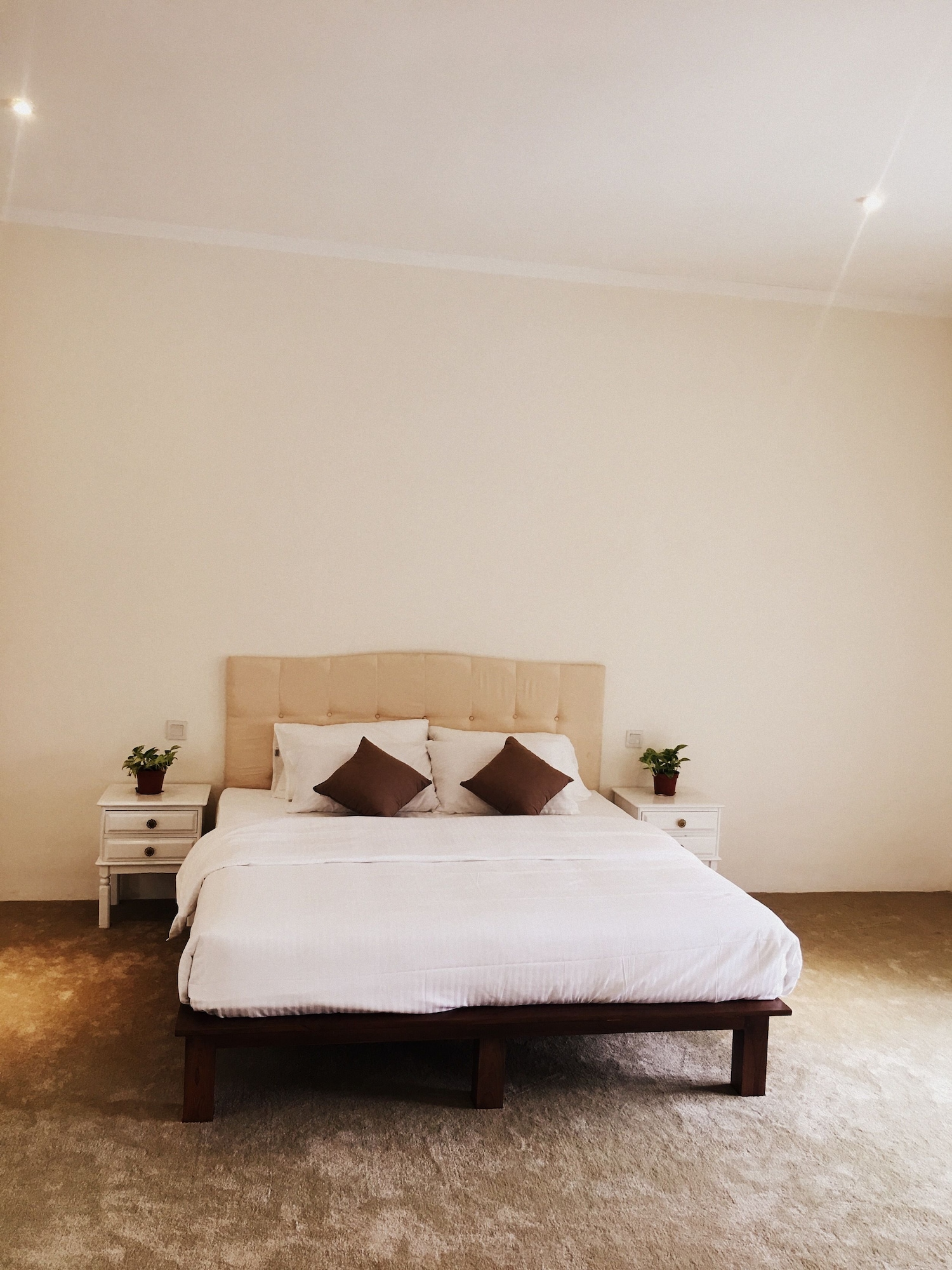 DELUXE, KING BED, COURTYARD VIEW, COURTYARD AREA