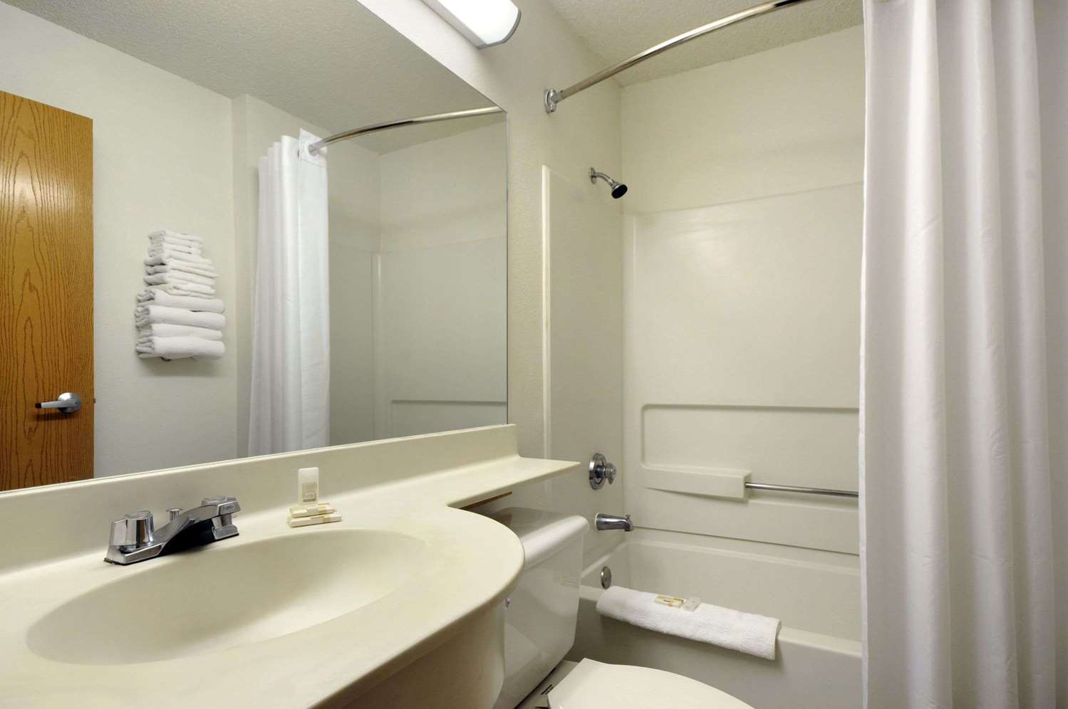 Travelodge by Wyndham Arlington/Dallas Area 12/12