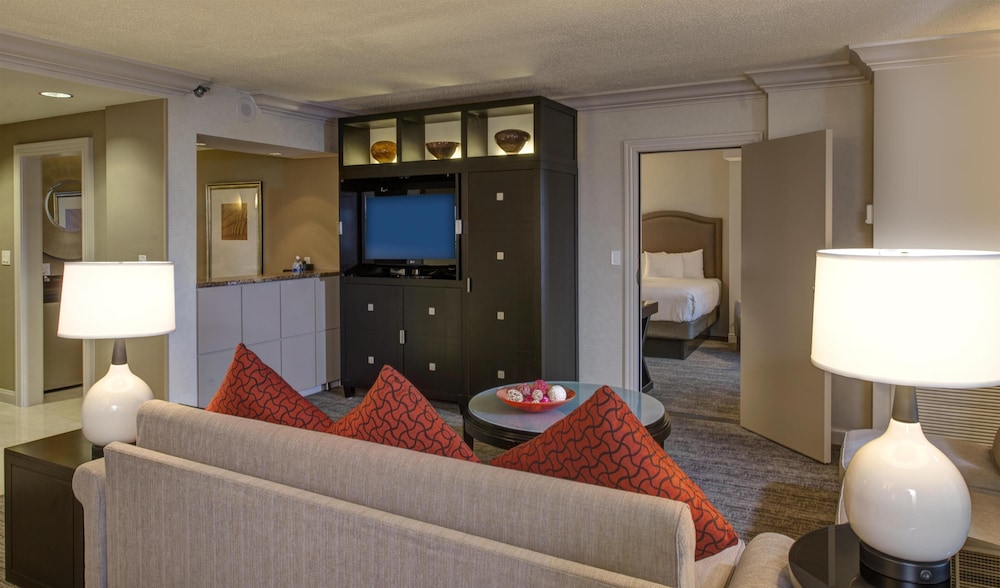 Hyatt Regency Reston 75/83