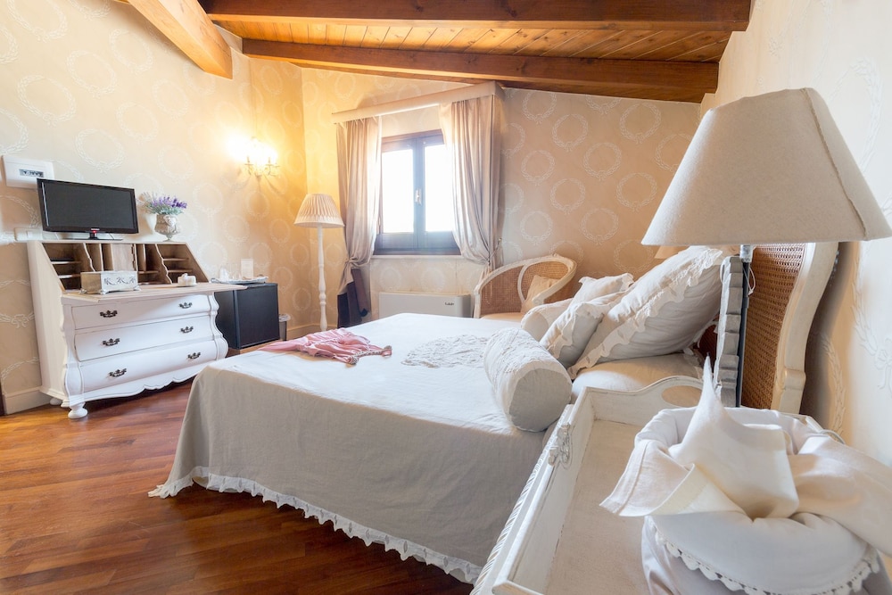 Villa Calandrino Hotel 12/65