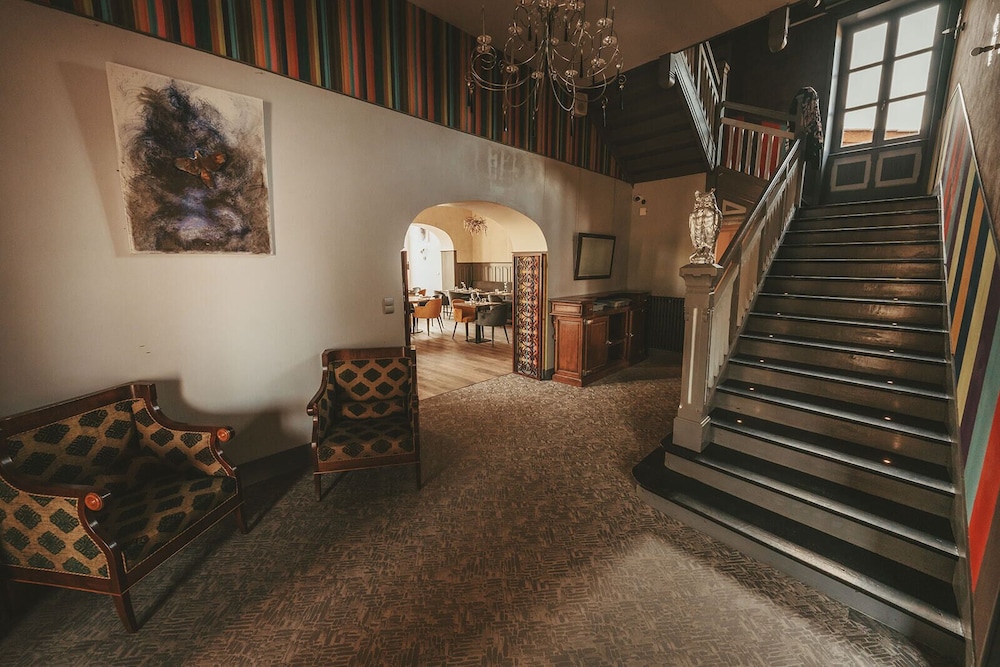 CHATEAU DE LA BARGE 17/22