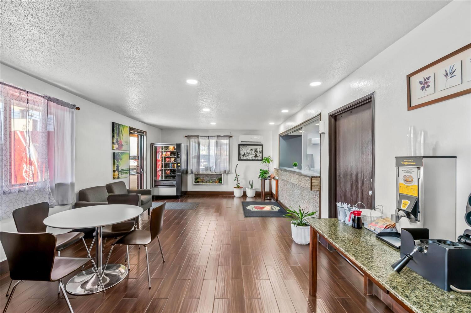 Super 8 by Wyndham Franklin 37/43