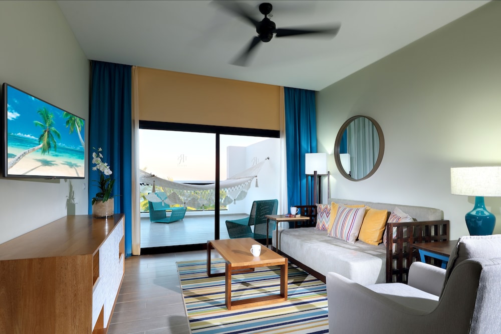 TRS Cap Cana Waterfront & Marina Hotel Adults Only All Inclusive Hotel 14/50