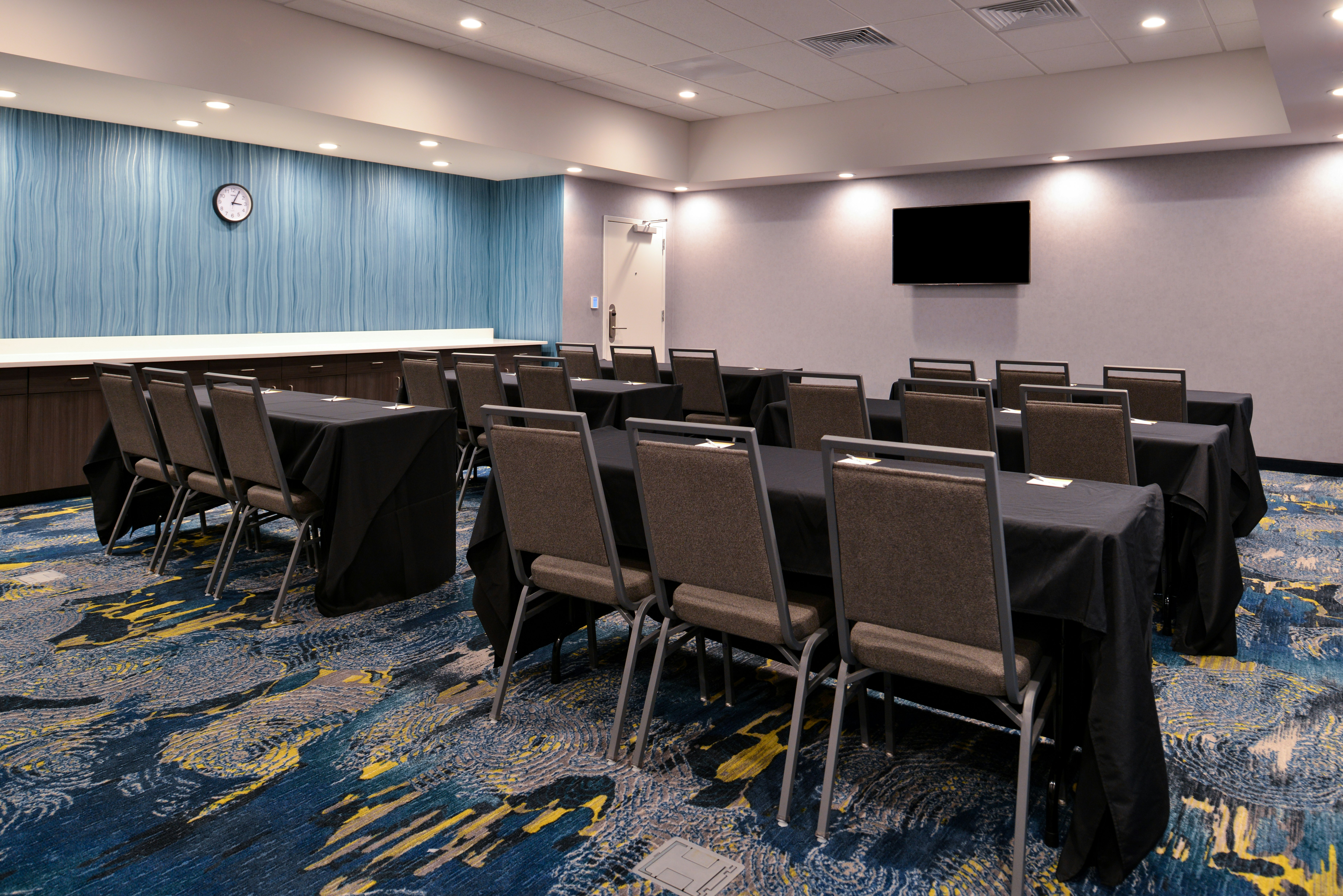 Hampton Inn Cedar Falls Downtown Ia 53/65