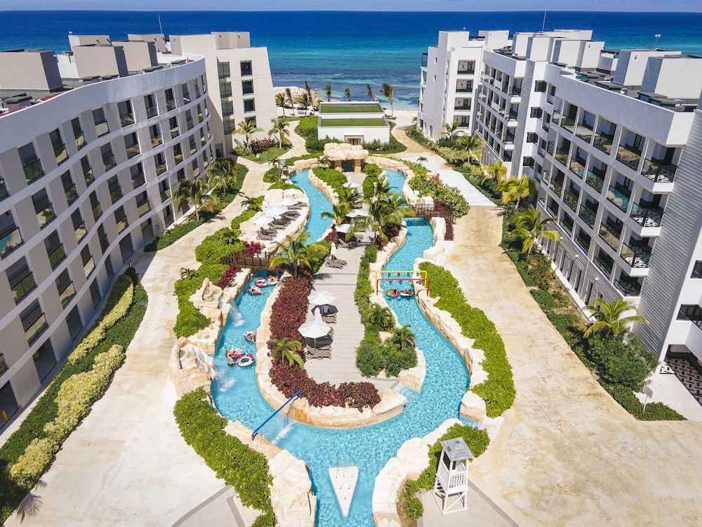 Ocean Eden Bay - Adults Only 40/50