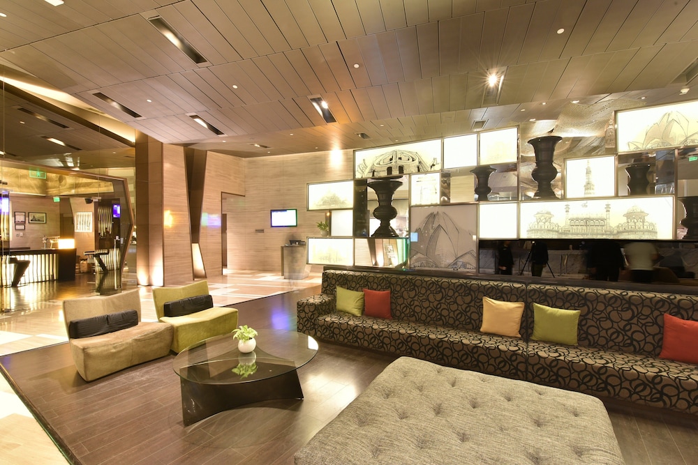 Holiday Inn New Delhi Aerocity by IHG 11/79