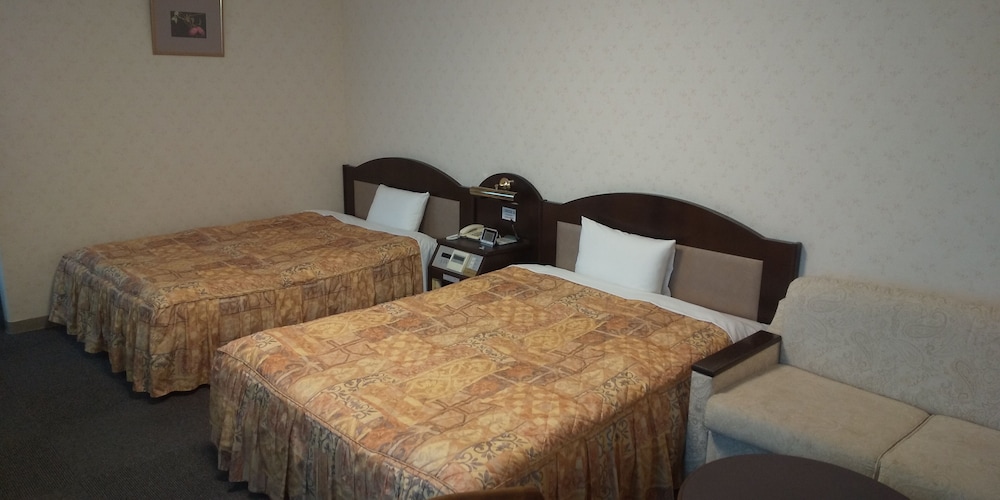 Nobeoka Urban Hotel 32/33