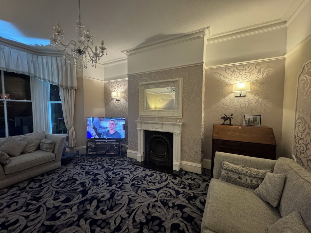 The Winchmore Hotel 23/46