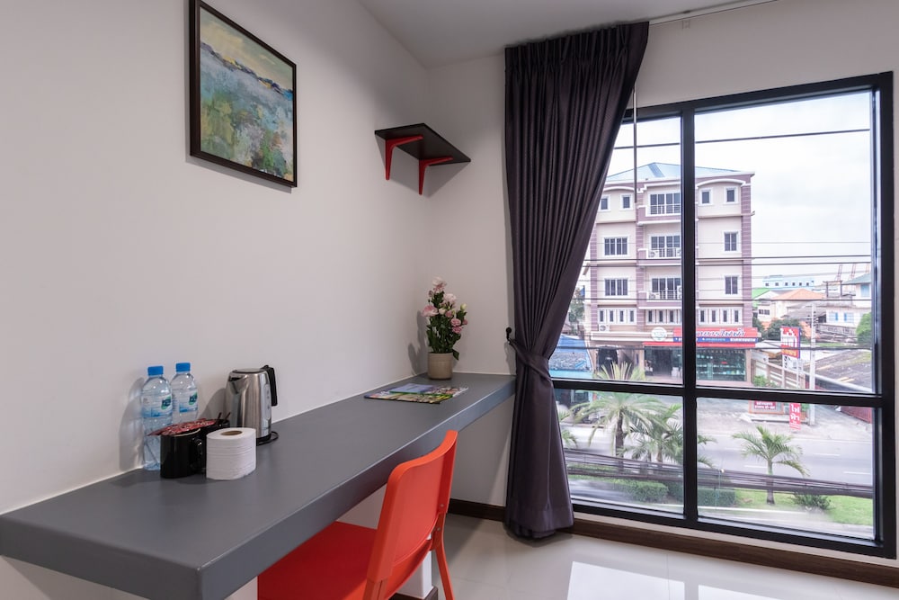Baan Paknam Hotel 17/26