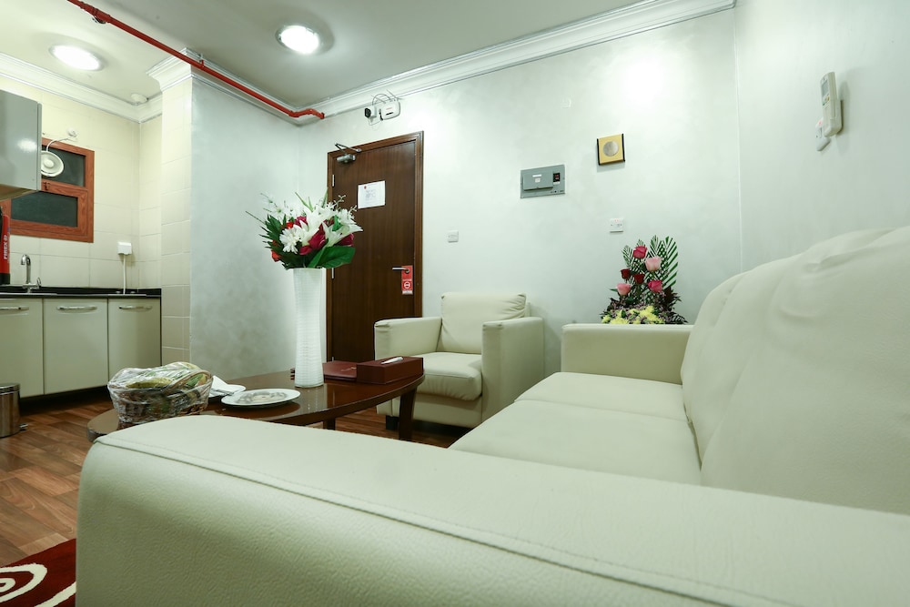 La Villa Suites Hotel 25/48