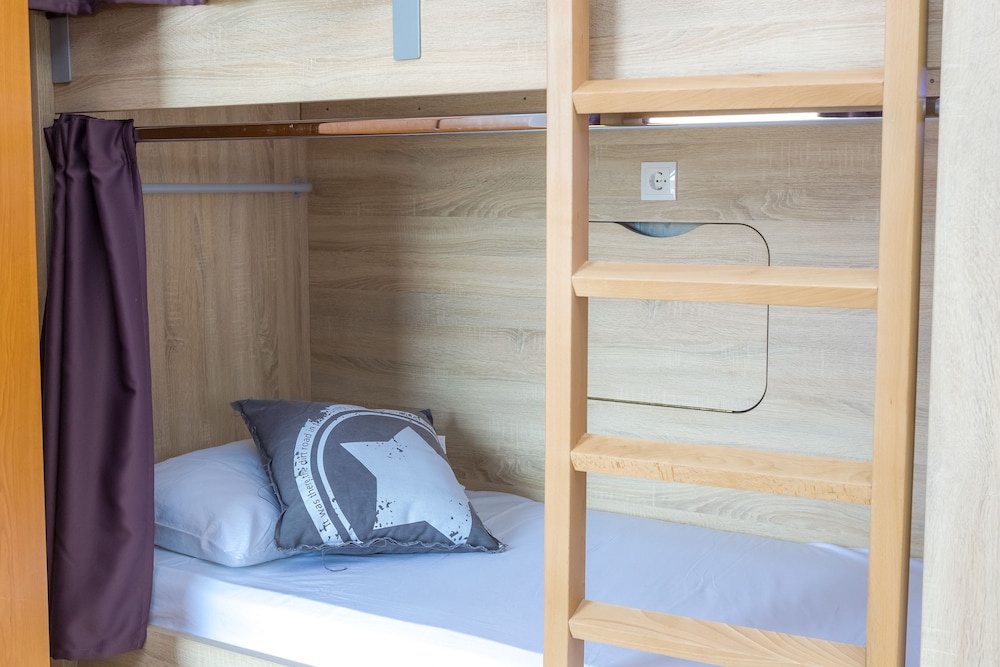 Apartments In City Center Ventus 24/49