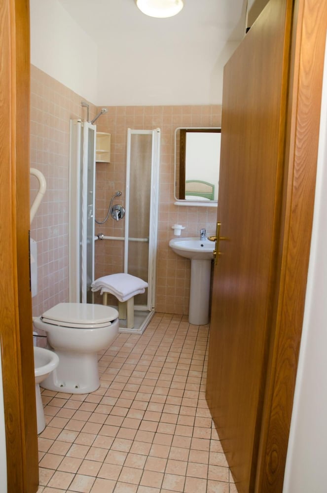 Albergo Bar Cenni 47/48