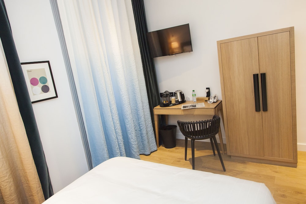 Hotel Le Lion 28/72