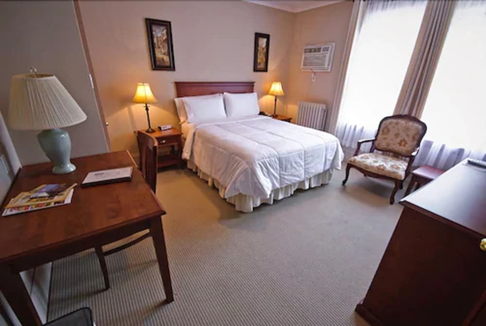 The Sonata Inn 12/54