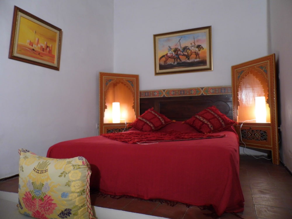 RIAD A LA BELLE ETOILE 60/83