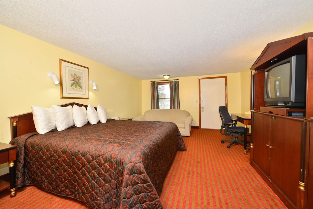 Captains Quarters Motel Conference Center 21/56