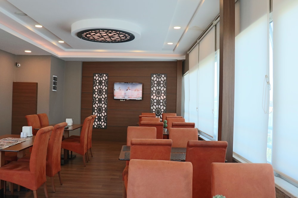 Ozlu Otel 28/30