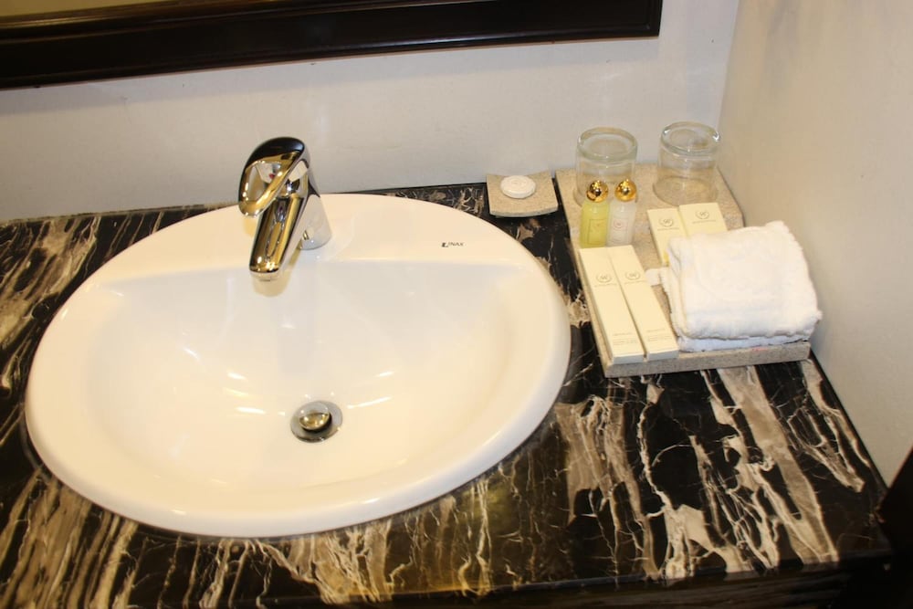 Royal Hotel Dalat 45/57