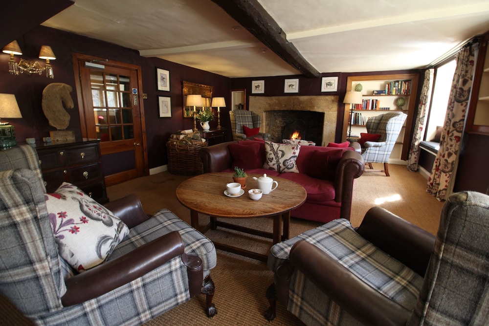 The Lamb Inn 26/50