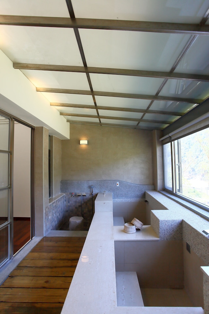 Spring Spa Hotel 26/48