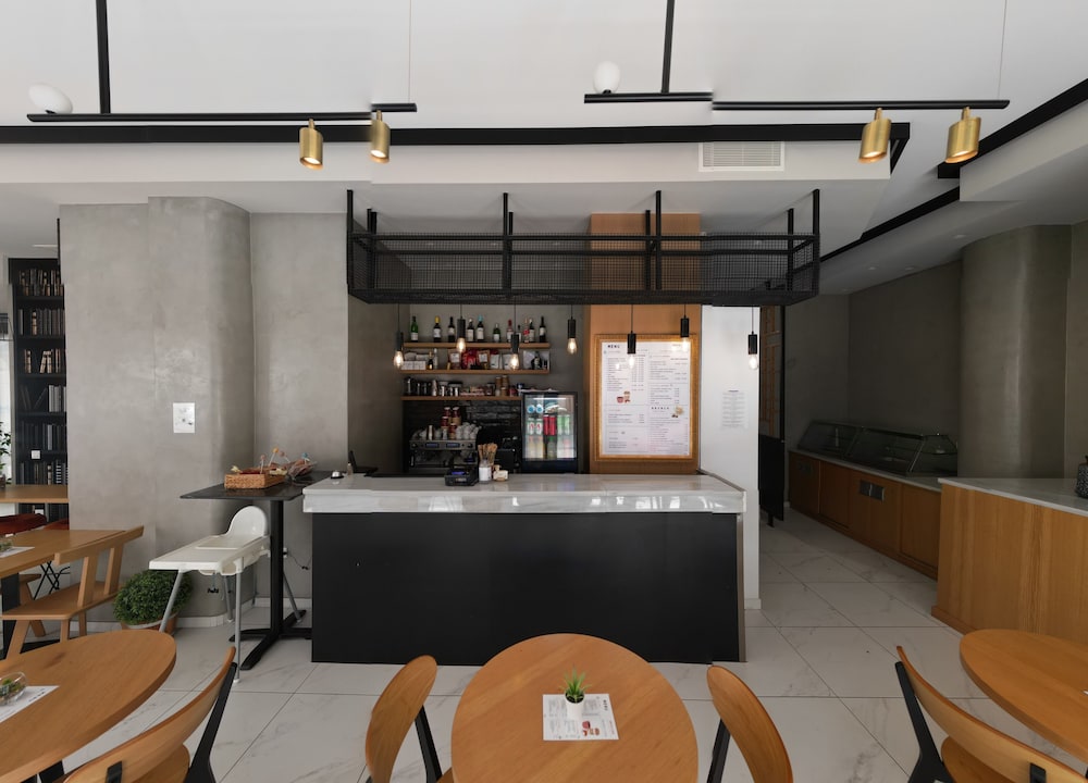 Tins Hotel City 38/50