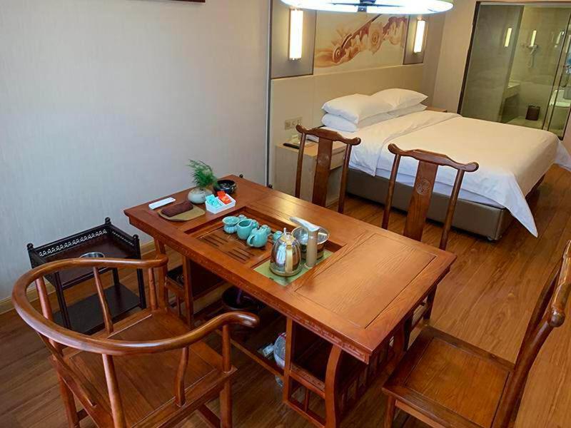 Vienna International Hotel (Yichang Sanxia Culture Tiandi) 27/37