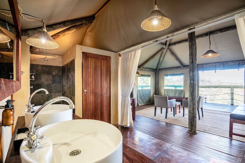 Aha Eagle Tented Lodge & Spa Etosha 43/56